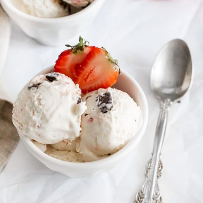 Chocolate Covered Strawberry No-Churn Ice Cream